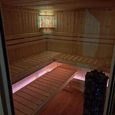 Gaestehaus Merlin Mit Saunabereich Дом отдыха *