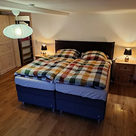 Ferienhaus Gaestehaus Merlin Mit Saunabereich *